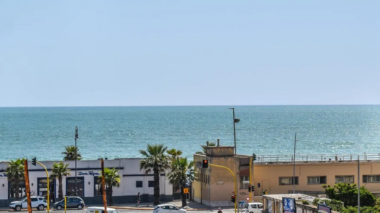Mau Beach House Lido di Ostia Italia