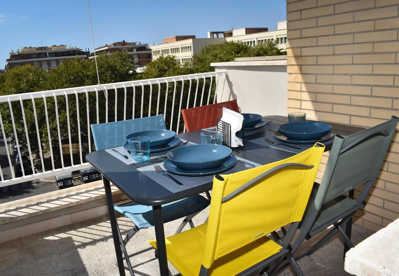 Mau Beach House Lido di Ostia 0*,  Italia